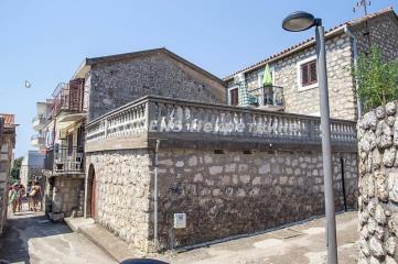 kuće   Budva  -    