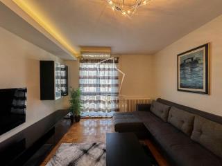 stanovi   Beograd  Bežaniska kosa (1 2 3)    Nikole Dobrovića