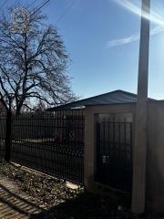 kuće   Niš  -    