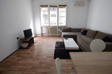 stanovi   Beograd  Skupština    Vlajkovićeva