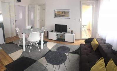 stanovi   Niš  Knez Mihailova i Studentski trg    