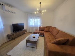 stanovi   Beograd  Slavujev venac    Braće Ribnikar