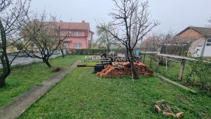 kuće   Beograd  Barajevo okolina    Veljka Vlahovića