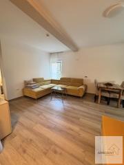 stanovi   Stara Pazova  -    