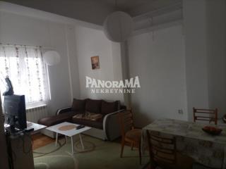 stanovi   Beograd  Petlovo Brdo    Omladinsko šetalište