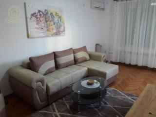 stanovi   Niš  -    