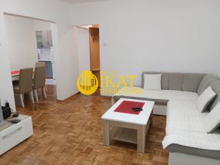 stanovi   Beograd  Bežaniska kosa (1 2 3)    