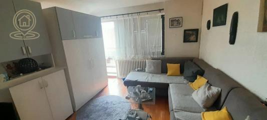 stanovi   Niš  -    