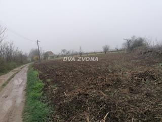 plac   Inđija  -    