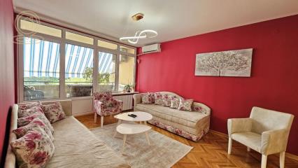 stanovi   Beograd  Savski blokovi (44 45 70 70a)    Nehruova