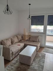 stanovi   Novi Sad  -    