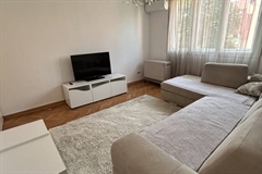 stanovi   Beograd  Karaburma    Marijane Gregoran