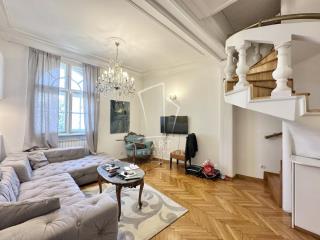 stanovi   Beograd  Hram    Patrijarha Varnave
