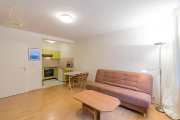 stanovi   Beograd  Savski blokovi (44 45 70 70a)    