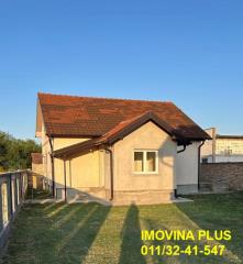 kuće   Stara Pazova  -    Vojvođanska