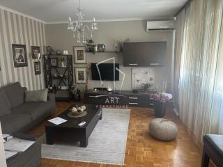 stanovi   Beograd  Paviljoni i Institut za majku i dete    Luja Adamiča