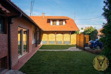 kuće   Beograd  Zemun Gornji grad    Ugrinovačka