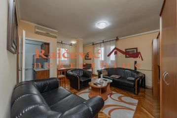 stanovi   Beograd  Sava centar (Blok 19 do 23)    Bulevar Mihajla Pupina