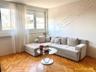 stanovi   Beograd  Hram    Mutapova