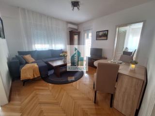 stanovi   Niš  -    