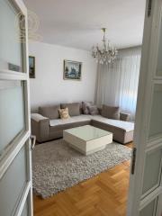 stanovi   Niš  -    