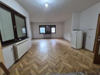 stanovi   Jagodina  -    