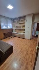 stanovi   Beograd  Petlovo Brdo    Bože Baucala