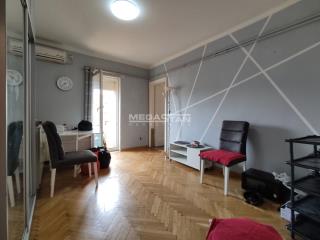 stanovi   Beograd  Vukov spomenik    Ruzveltova