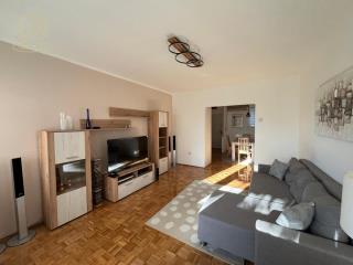 stanovi   Beograd  Savski blokovi (44 45 70 70a)    