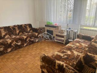 stanovi   Beograd  Petlovo Brdo    Jagodinska