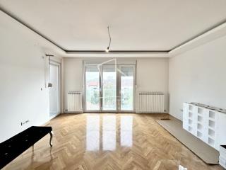 stanovi   Beograd  Pašino i Lekino brdo    Strumička