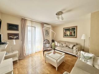 stanovi   Beograd  Pašino i Lekino brdo    Gospodara Vučića