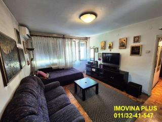 stanovi   Beograd  Zemun Gornji grad    Karlovačka