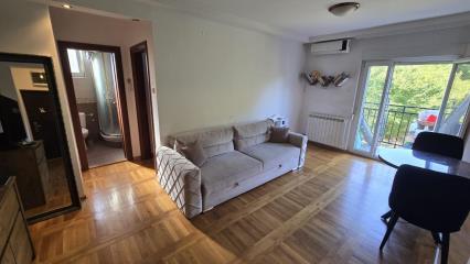 stanovi   Beograd  Zemun centar    Đorđa Čutukovića
