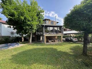 vikendica   Novi Sad  -    