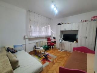 poslovni prostor   Beograd  Zemun centar    Vrtlarska