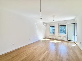 stanovi   JUŽNO-BANATSKI OKRUG  Tesla    Milke Marković