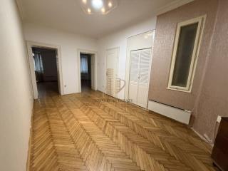 poslovni prostor   Beograd  Politika    