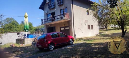 kuće   Beograd  -    Teslina