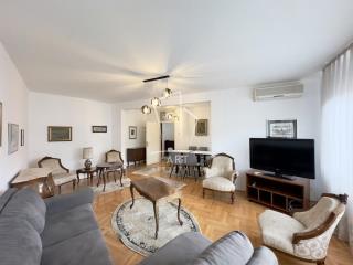 stanovi   Beograd  Hram    Katanićeva