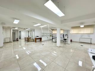 poslovni prostor   Beograd  Vukov spomenik    Vojvode Brane