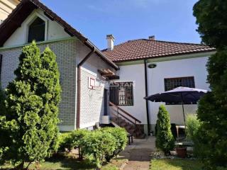 kuće   Beograd  Zemun centar    
