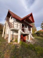 vikendica   Inđija    vikendica   Inđija  -