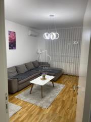 Dva bela goluba    stanovi   Beograd    stanovi   Beograd  Mirijevo I II III IV    Dva bela goluba