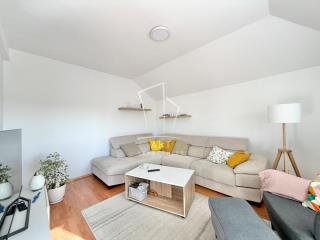 stanovi   Beograd  Jajinci    Liksuri