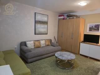 stanovi   Novi Sad  -    