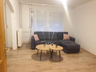 stanovi   Beograd  Banovo brdo    Petra Lekovića