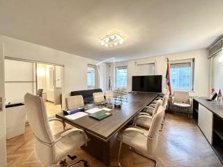 poslovni prostor   Beograd  YUBC    Bulevar Mihajla Pupina