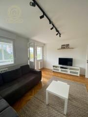 stanovi   Novi Sad  -    