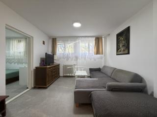 stanovi   Beograd  Avala    Žarka Savića